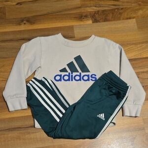 Adidas Kids Cream and Dark Green Sweatpants Set